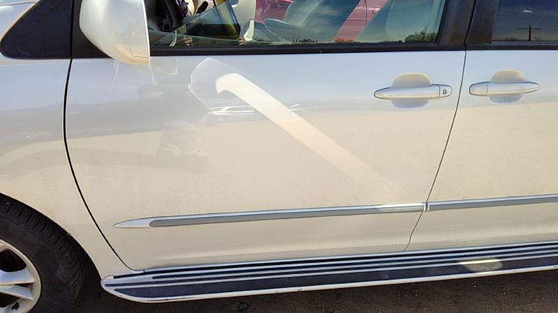 2004-2010 Toyota Sienna Front Door LH