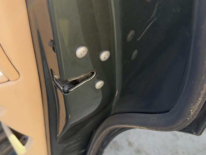 2000-2006 BMW X5 Rear Door Latch RH
