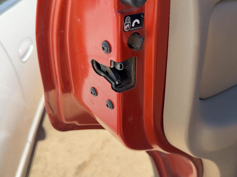2004-2007 Ford Escape Rear Door Latch LH