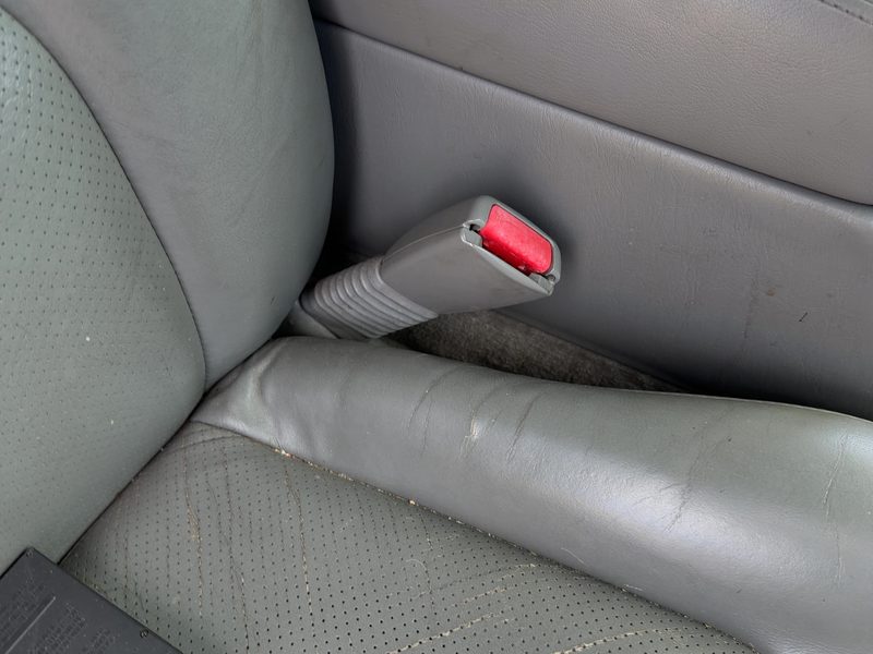1998-2004 Cadillac Seville Front Seat Belt RH