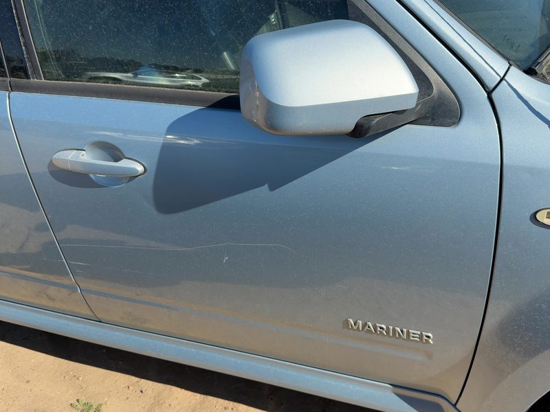 2008-2012 Mercury Mariner Front Door RH