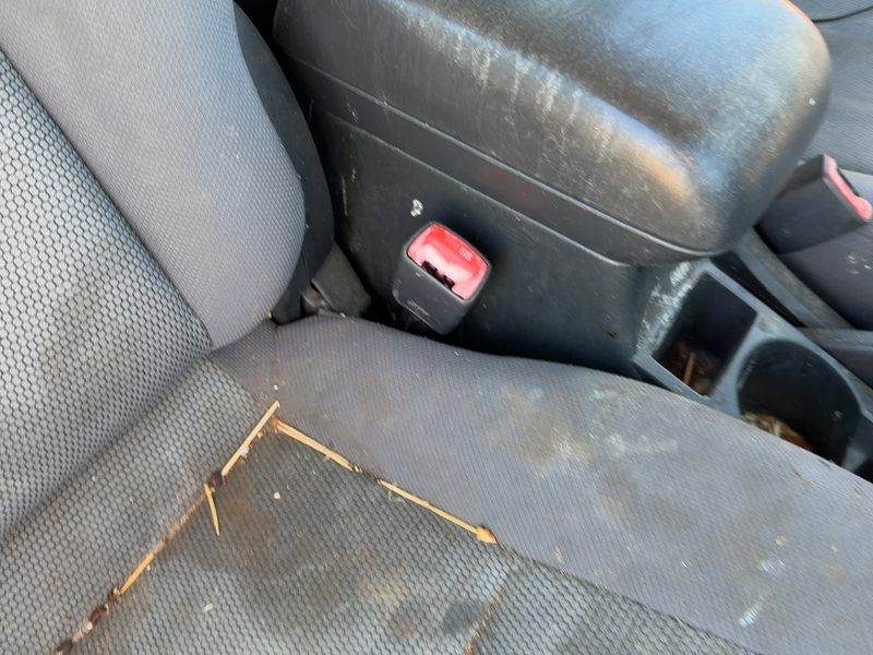 2005-2008 Toyota Matrix Front Seat Belt RH