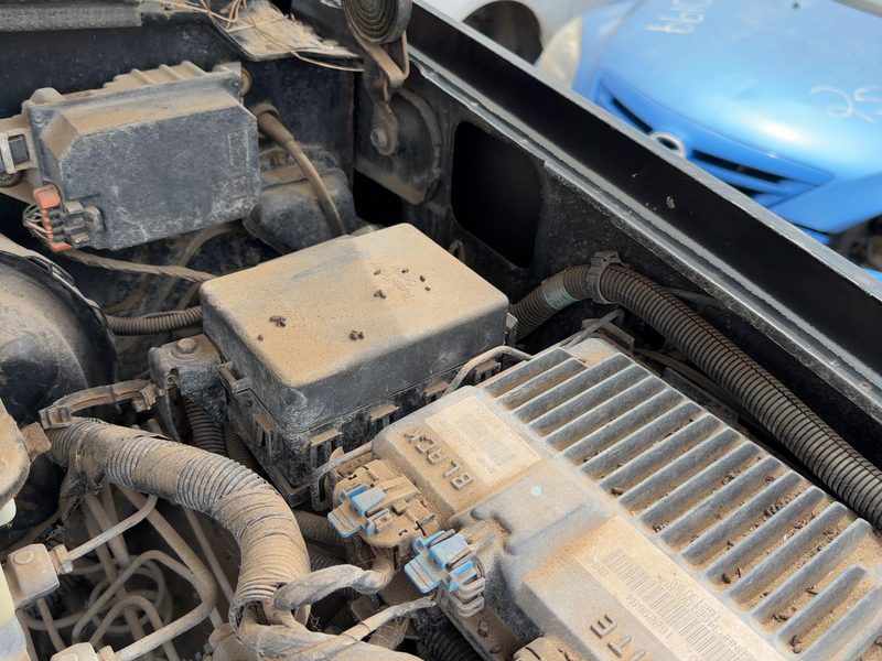 1997 Chevrolet Pickup 1500 Series Engine Fuse Box