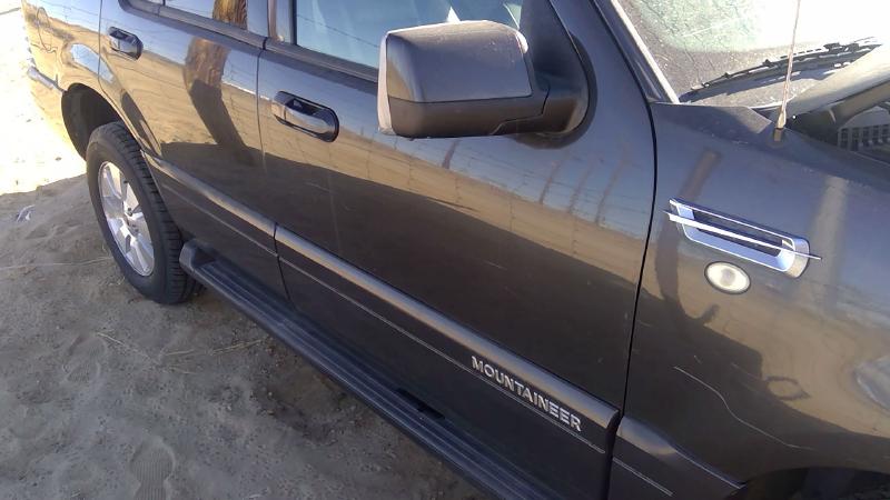 2006-2010 Mercury Mountaineer Front Door RH