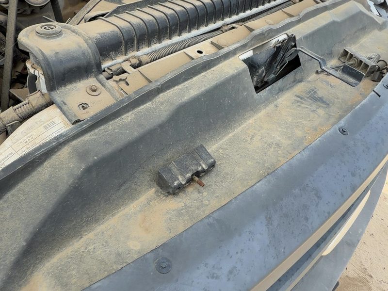 1999-2007 Ford F350 Super Duty Pickup Radiator Support