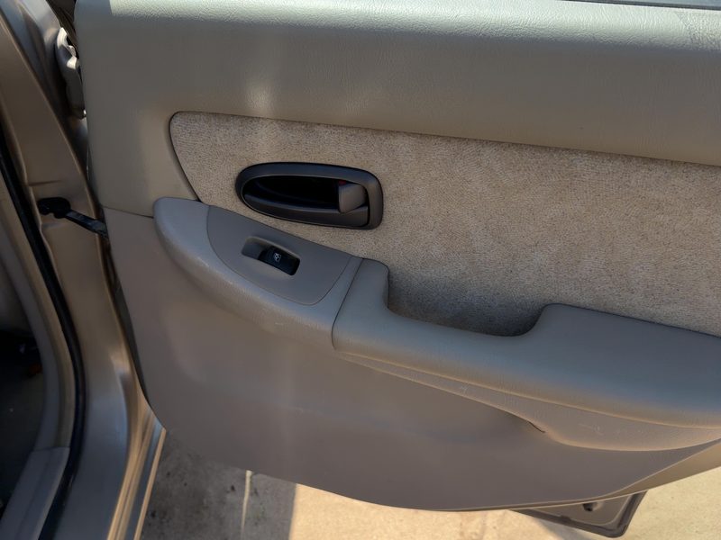 2001-2003 Hyundai Elantra Rear Door Trim Panel RH