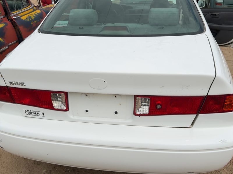 2000-2001 Toyota Camry Trunk/Decklid/Hatch/Tailgate