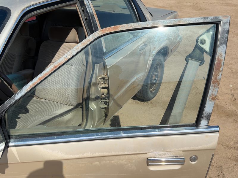 1990-1996 Buick Century Front Door Glass/Window LH