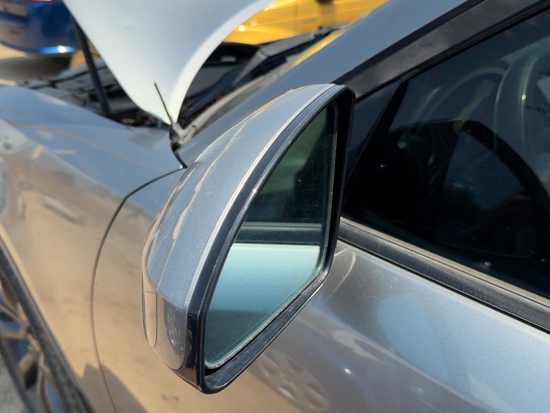 2003-2005 Infiniti FX Series Door Mirror LH