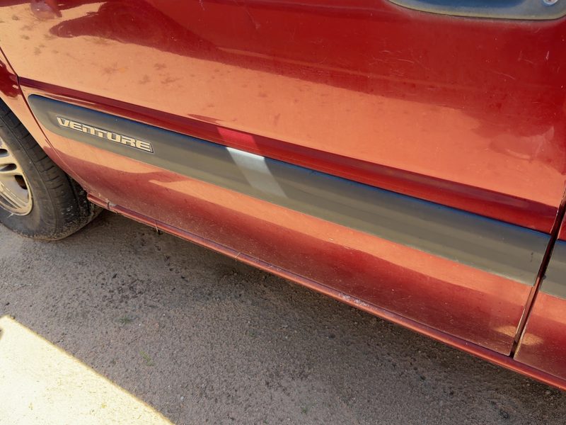 1997-2005 Chevrolet Venture Front Door Moulding LH
