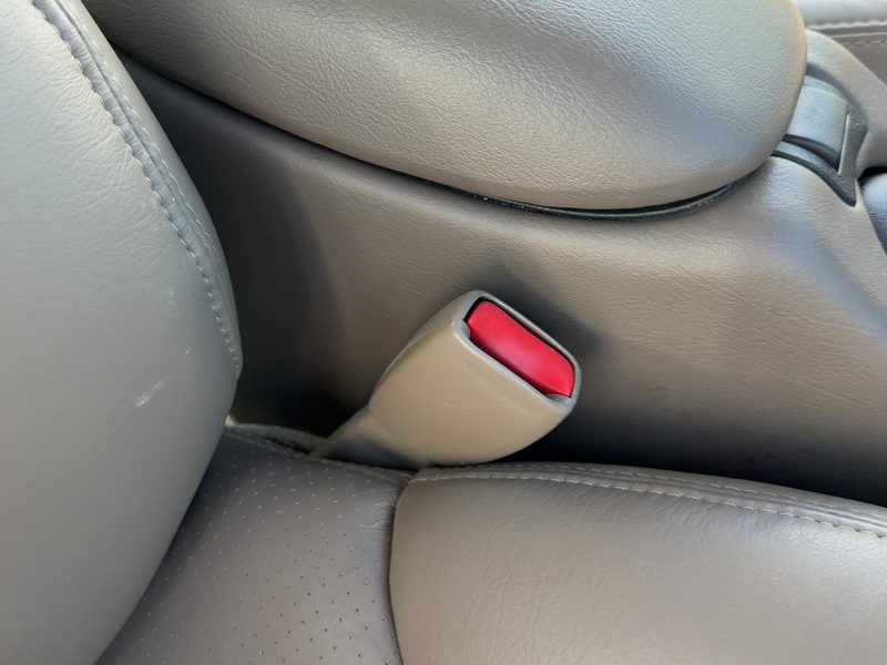 1999 Pontiac Bonneville (80 & Up) Front Seat Belt RH