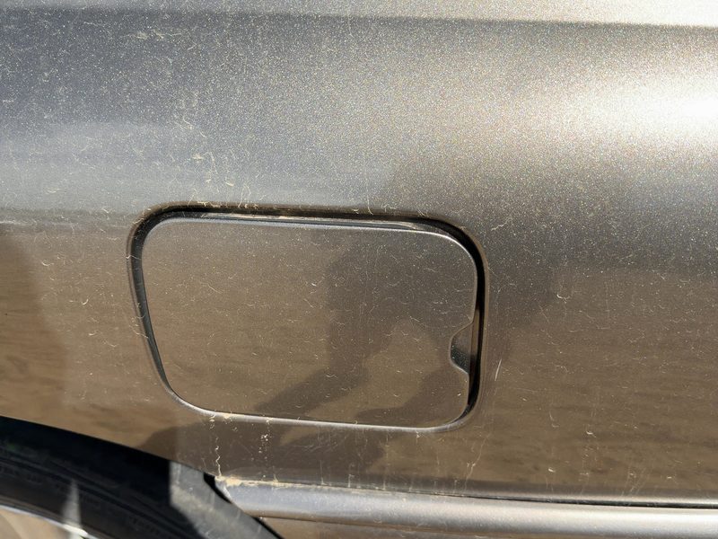 1999 Pontiac Bonneville (80 & Up) Fuel Tank Door