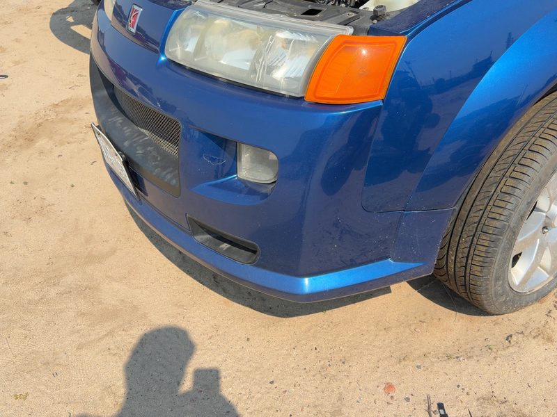 2004-2005 Saturn Vue Front Bumper Assy.