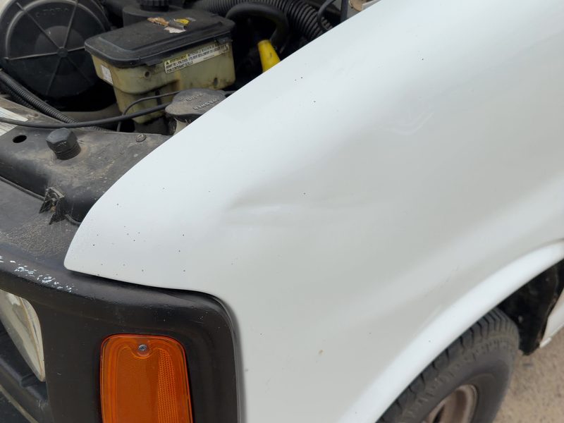 1996-2002 Chevrolet Van Express 2500 Series Fender LH