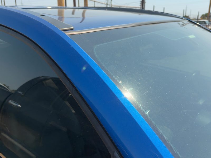 2005 Saturn Vue Quarter Panel Moulding RH