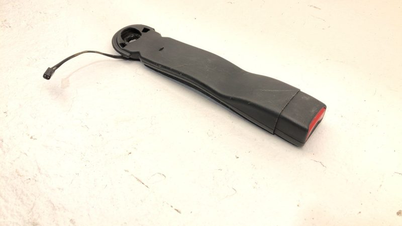 2001-2002 Chevrolet 2500 Silverado Pickup Front Seat Belt
