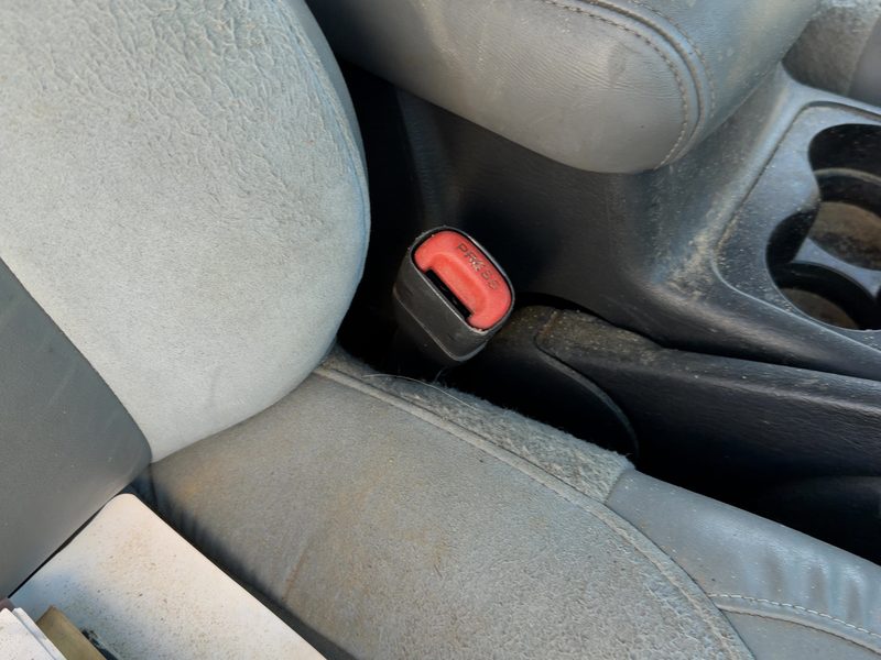 2000-2004 Jeep Grand Cherokee Front Seat Belt RH