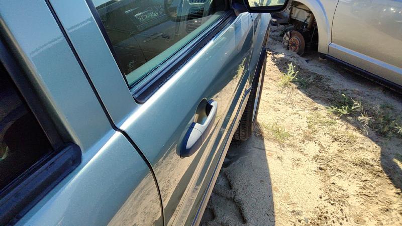 2005-2007 Ford Escape Front Door RH