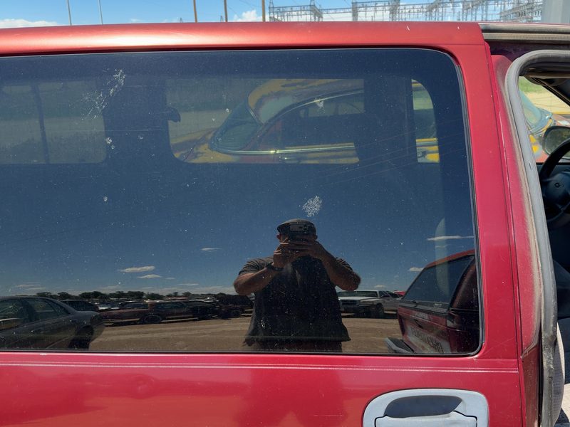 1997-2005 Chevrolet Venture Rear Door Glass/Window RH