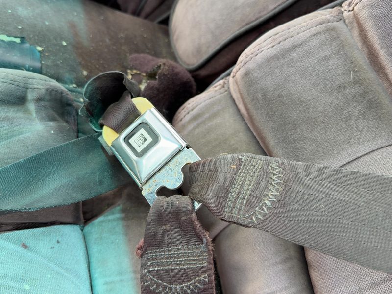 1986 Buick Park Avenue (80&up) Front Seat Belt LH