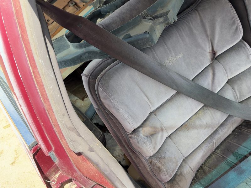 1986 Buick Park Avenue (80&up) Front Seat Belt RH