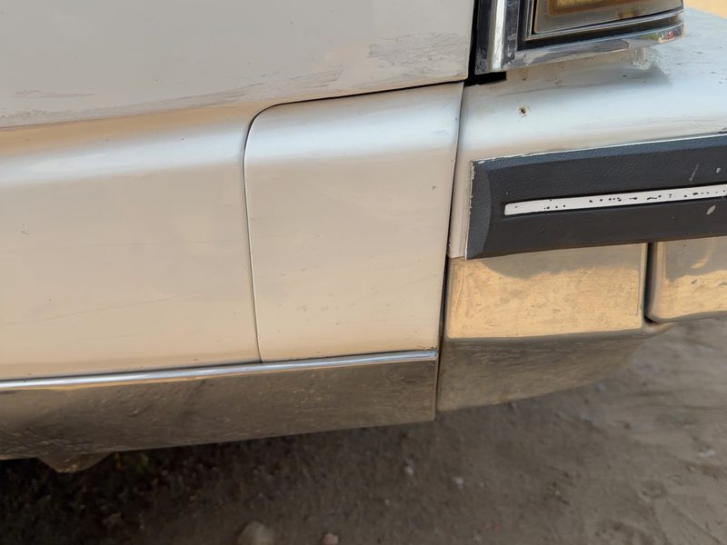 1986 Oldsmobile Ninety-eight (80 & Up) Fender Moulding RH