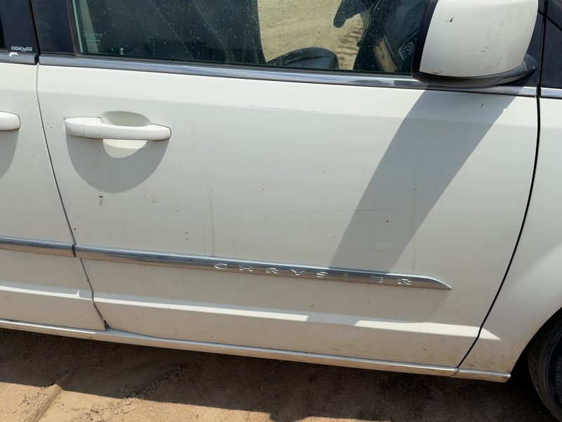 2008-2020 Chrysler Town & Country Front Door RH