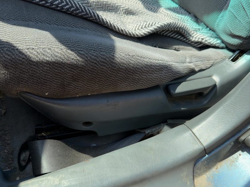 1997 Honda Civic (see Also Delsol & Crx) Seat Track LH