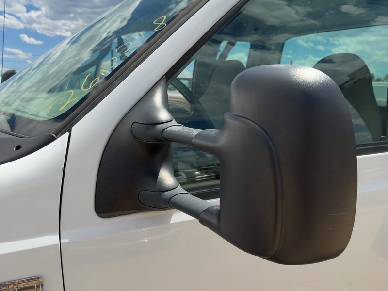 2000-2007 Ford F350 Super Duty Pickup Door Mirror LH
