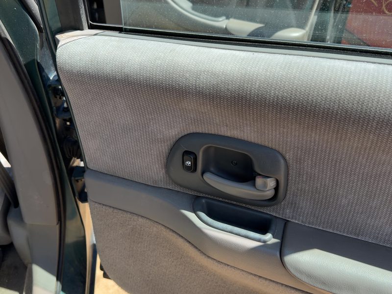 1998-2000 Lumina (also See Lumvan) Rear Door Trim Panel RH
