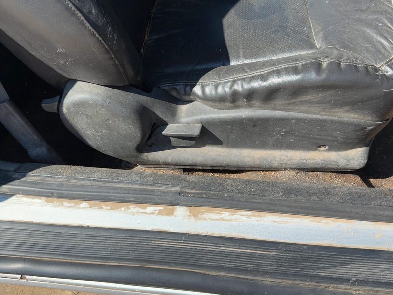 2008 Chevrolet Cobalt Seat Track RH