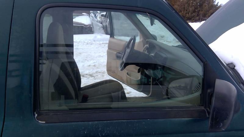 1998-2011 Ford Ranger (small Truck) Front Door Glass/Window RH