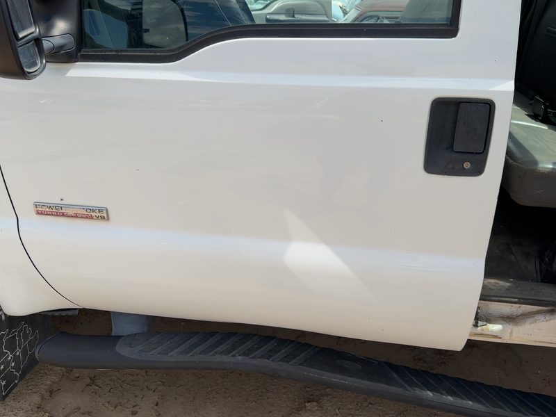1999-2007 Ford F350 Super Duty Pickup Front Door LH