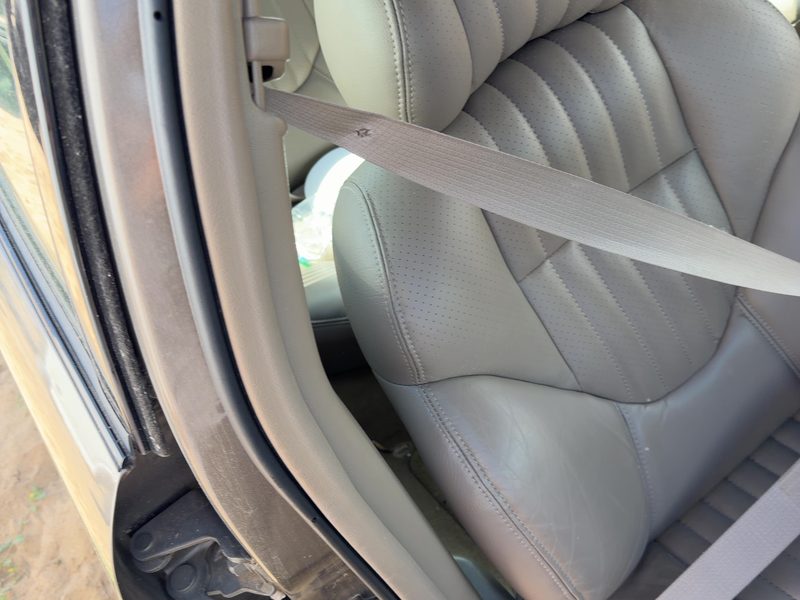 1999 Pontiac Bonneville (80 & Up) Front Seat Belt RH