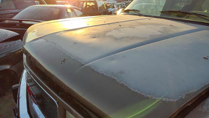 1988-2002 Chevy/gmc Suburban 1500 Series Hood