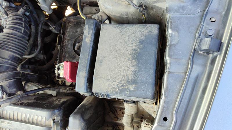2001-2012 Mitsubishi Endeavor Engine Fuse Box