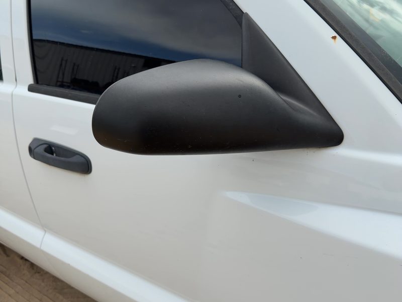 2005-2011 Dodge Dakota (mid-size) Door Mirror RH