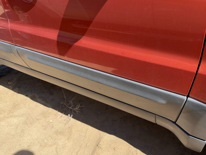 2001-2007 Ford Escape Front Door Moulding RH