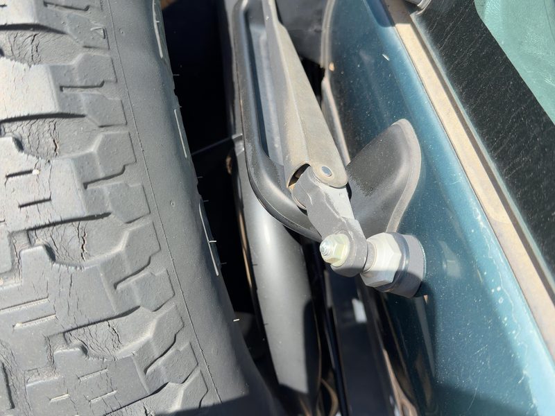 1995 Isuzu Rodeo Spare Tire Carrier