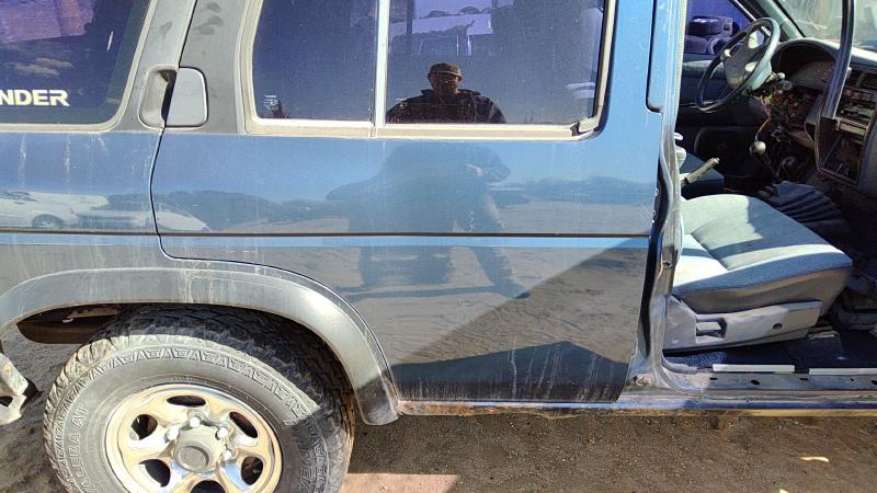 1990-1995 Nissan Pathfinder Rear Door RH