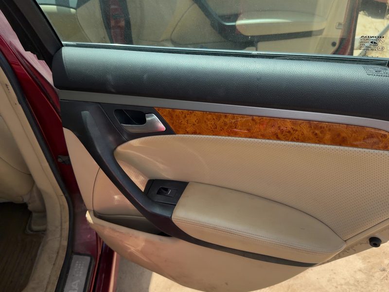 2004-2006 Acura Tl Rear Door Trim Panel RH
