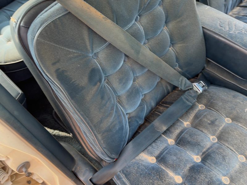 1986 Oldsmobile Ninety-eight (80 & Up) Front Seat Belt RH
