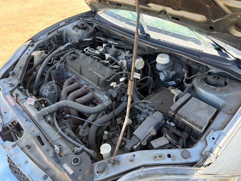 2006-2012 Mitsubishi Eclipse Front Door Regulator RH