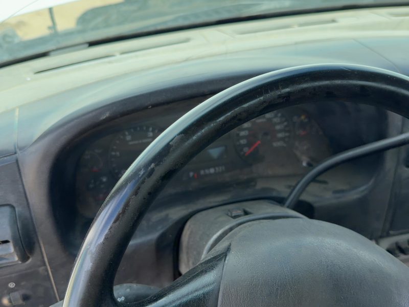 2005-2007 Ford F350 Super Duty Pickup Dash Panel