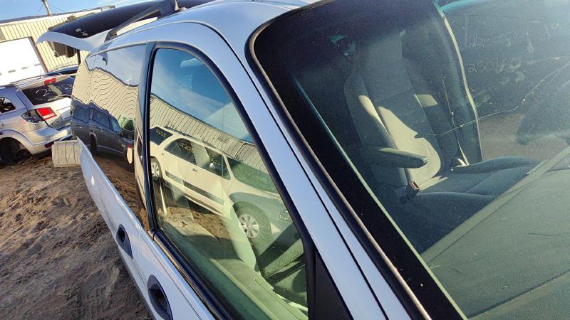 2004-2007 Ford Freestar Front Door RH