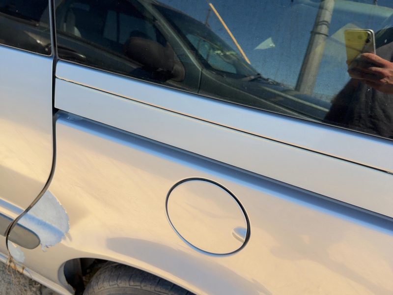 2000 Chevrolet Venture Quarter Panel Moulding LH
