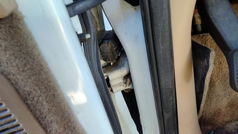 1998 Chrysler Town & Country Front Door Hinge LH