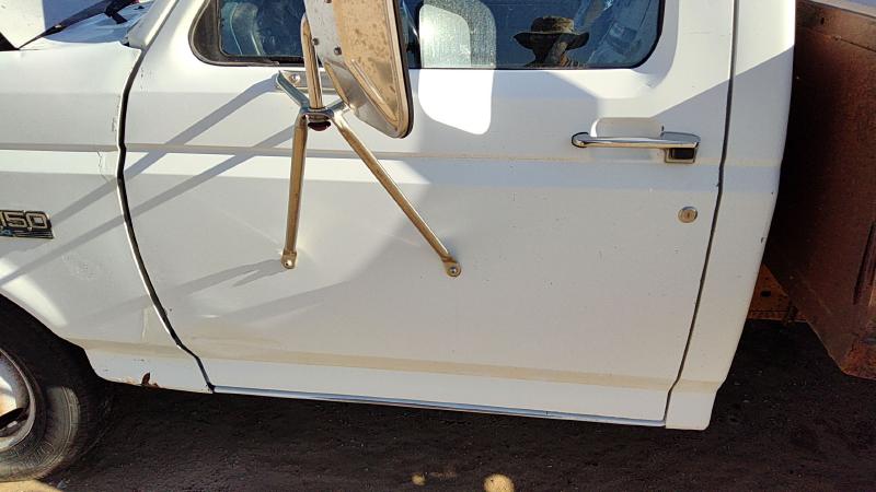 1995-1997 Ford Pickup F350 Series Front Door LH