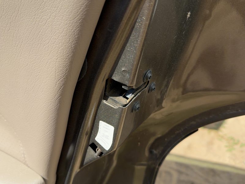 1999 Pontiac Bonneville (80 & Up) Rear Door Latch RH
