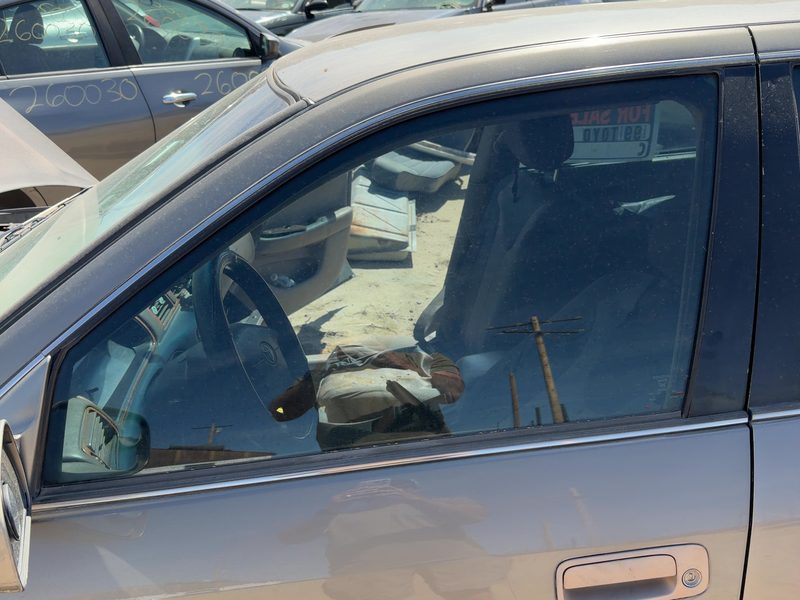 1997-2001 Toyota Camry Front Door Glass/Window LH